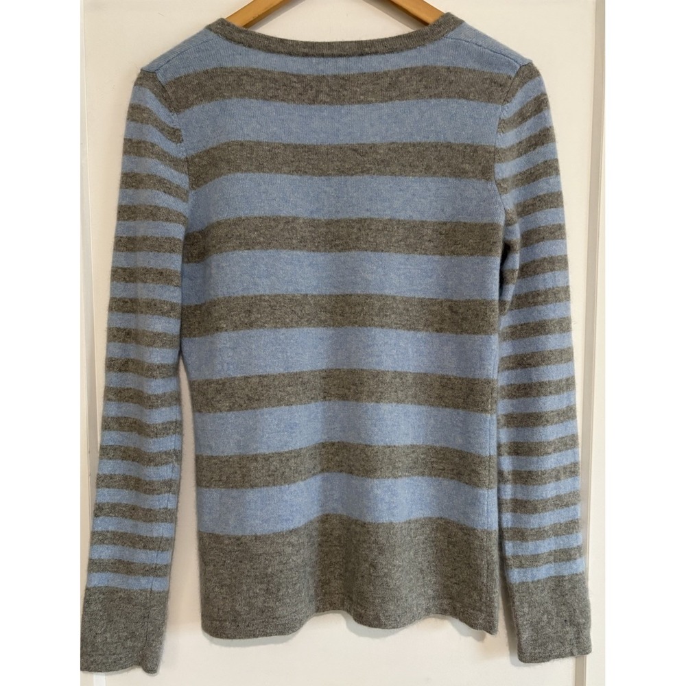 Lord & Taylor 100% Cashmere Striped V-Neck Sweater Size L Blue Gray Soft Knit - Picture 2 of 7